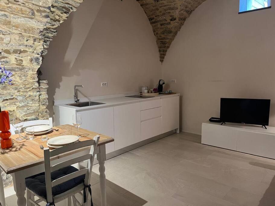 Studio Pietra E Charme Diano San Pietro Buitenkant foto